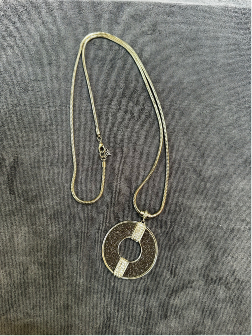 ABS Silver and Black Tone Shimmer Pendant Necklace